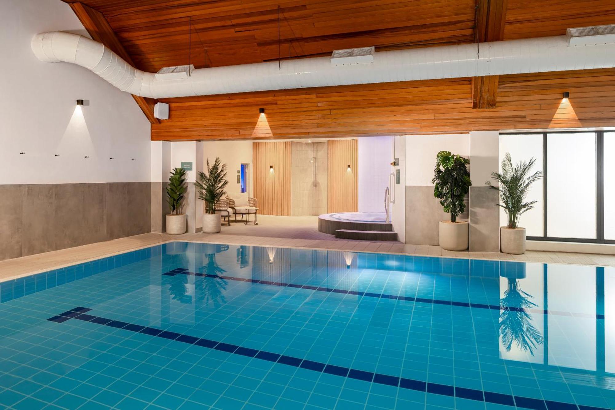Voco Fareham - Solent By Ihg Hotel Exterior photo