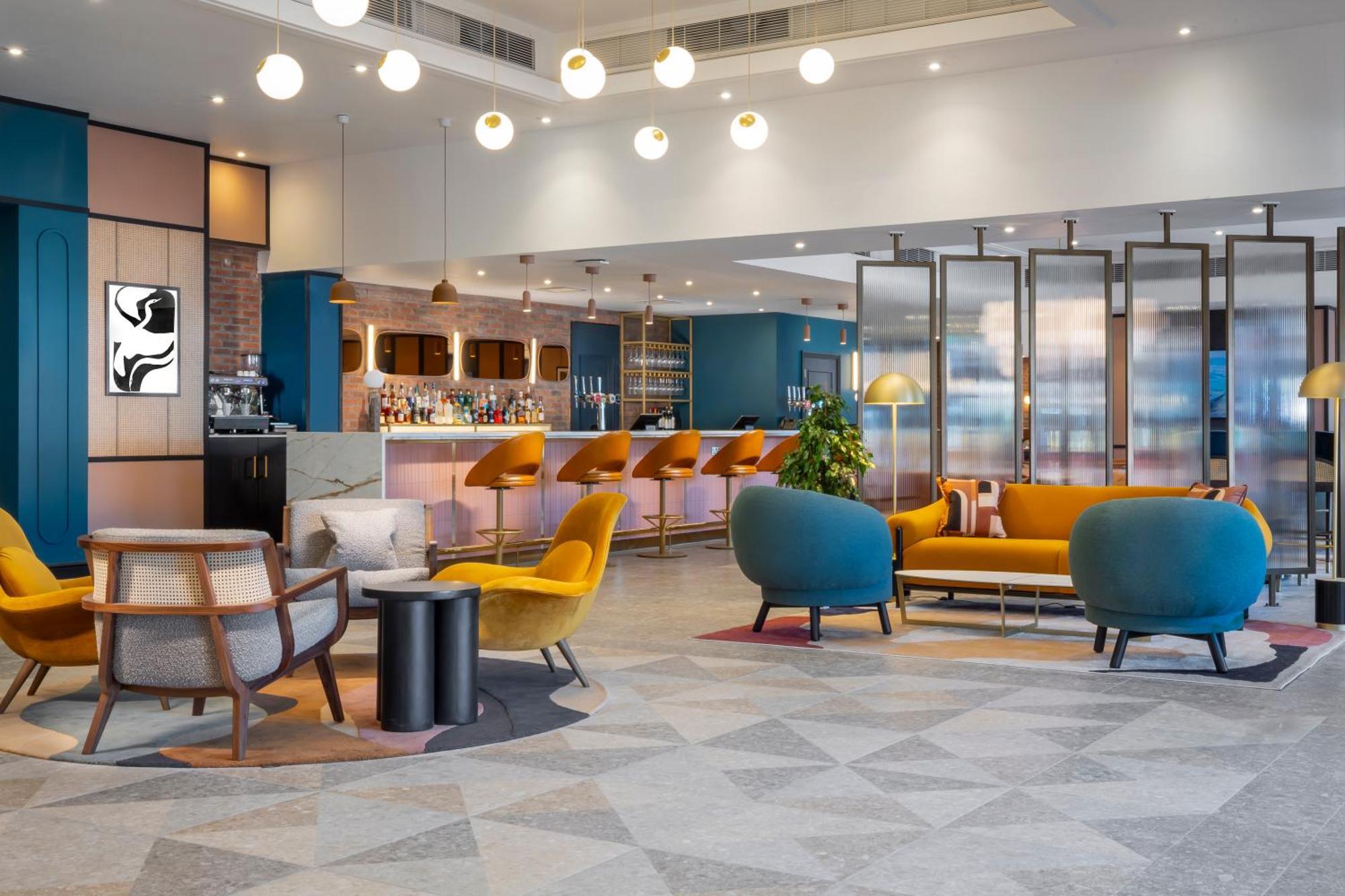 Voco Fareham - Solent By Ihg Hotel Exterior photo