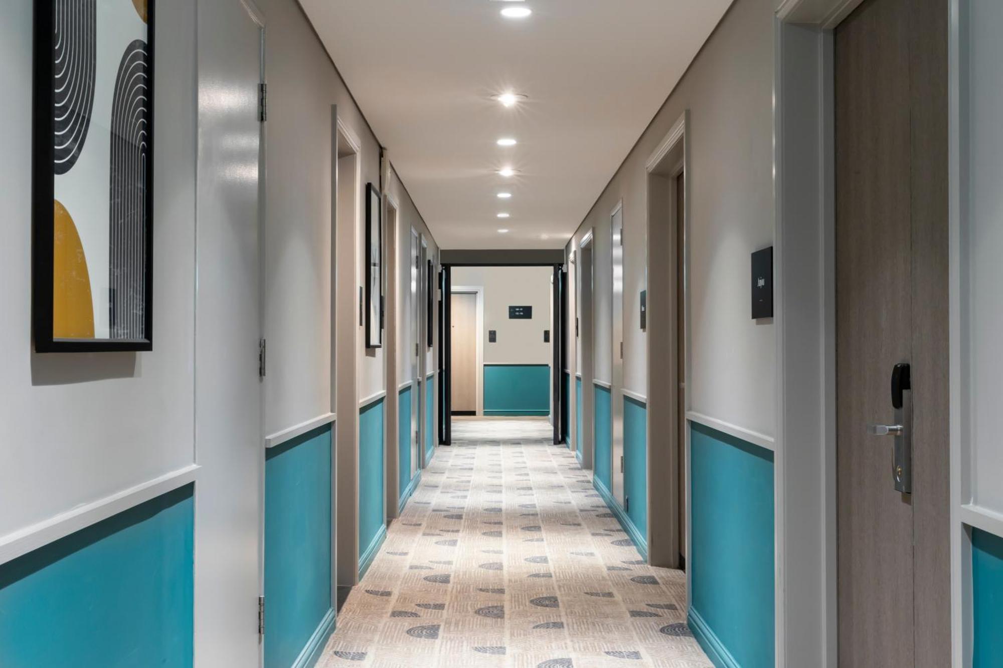 Voco Fareham - Solent By Ihg Hotel Exterior photo